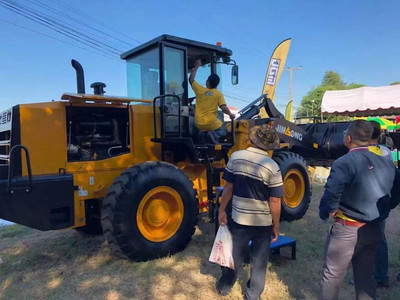 晋工携手LEADWAY MACHINERY强势登陆泰国农业机械展，开启海外市场新篇章